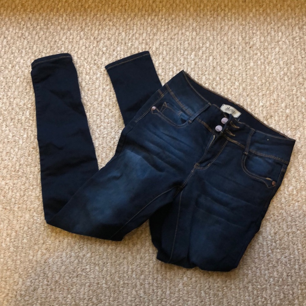 dark blue jeans